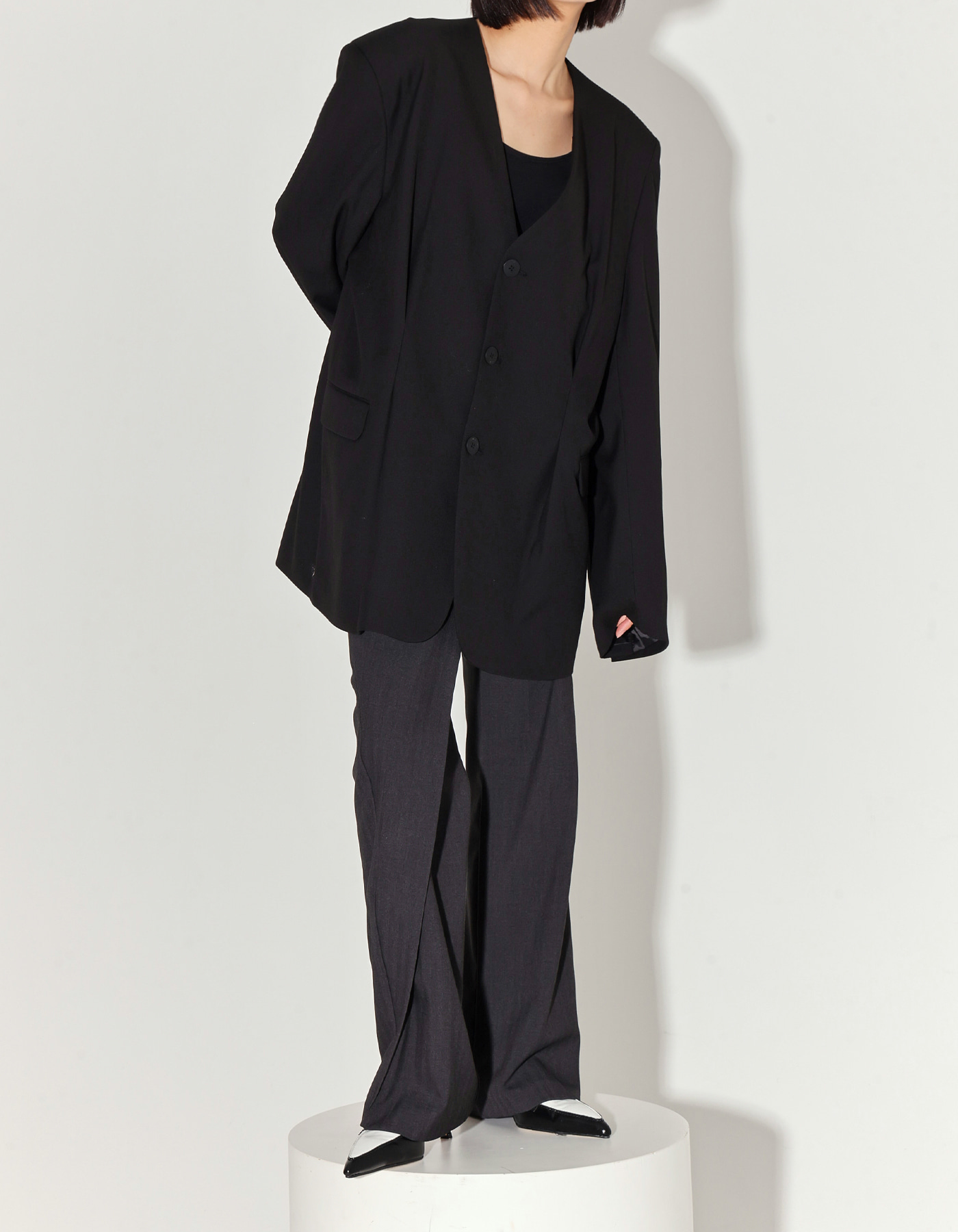 Unisex collarless waist folded jacket (Black)