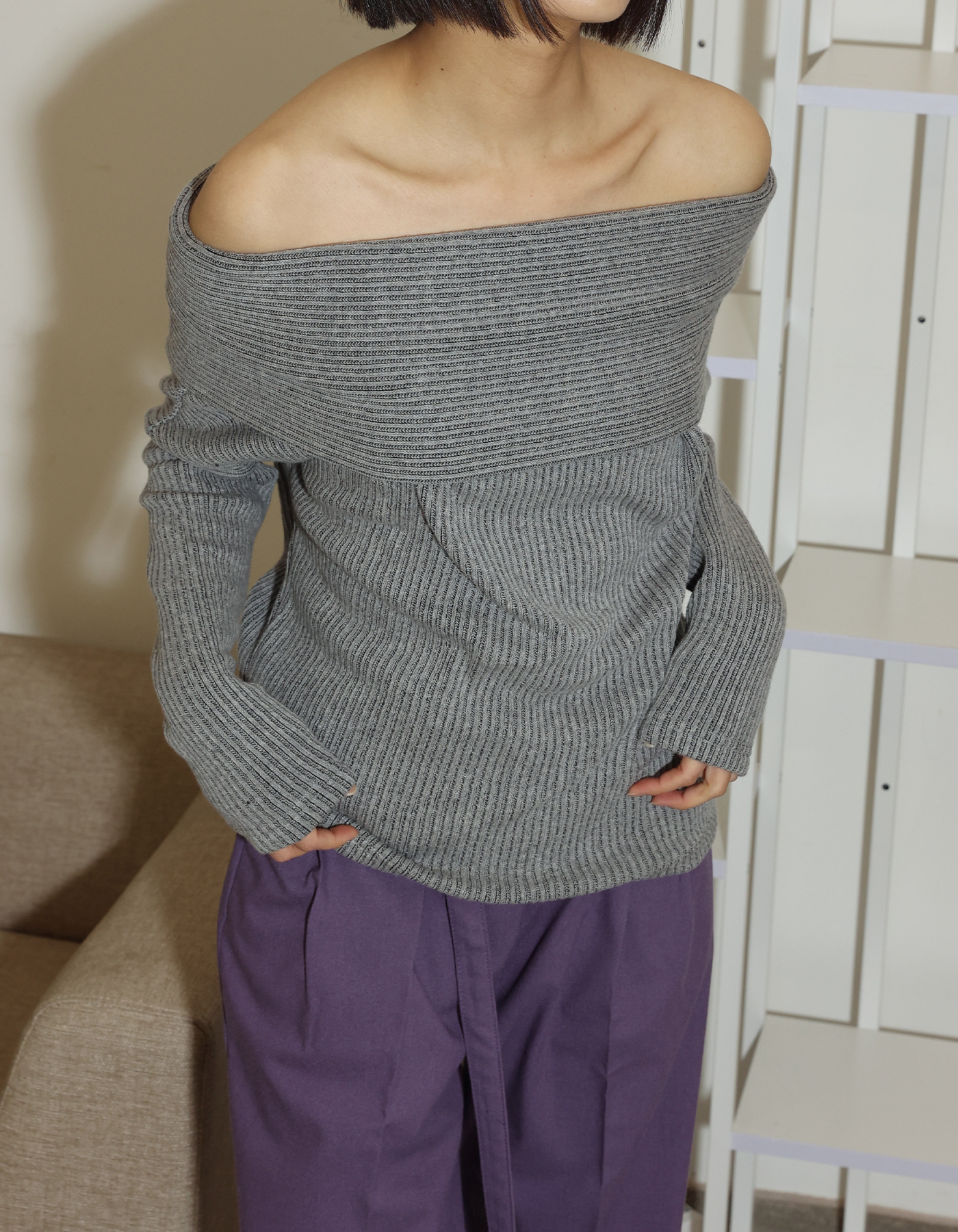 Wide off-shoulder knit (2 Color)