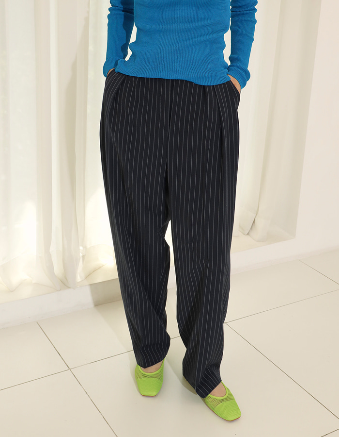 Wide pin-tuck straipe pants (2 Color)