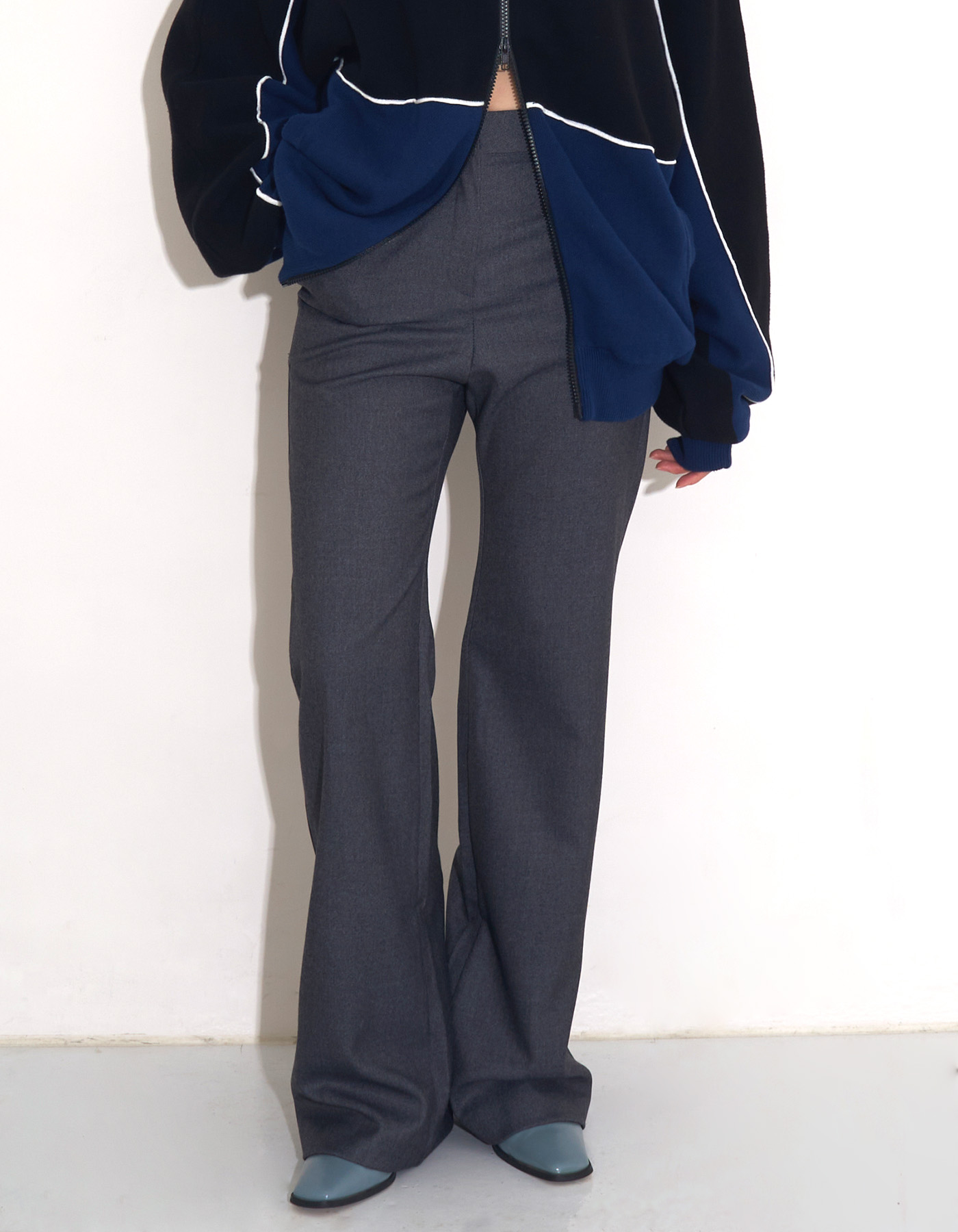 About minimal slim fit slacks (2 Color)